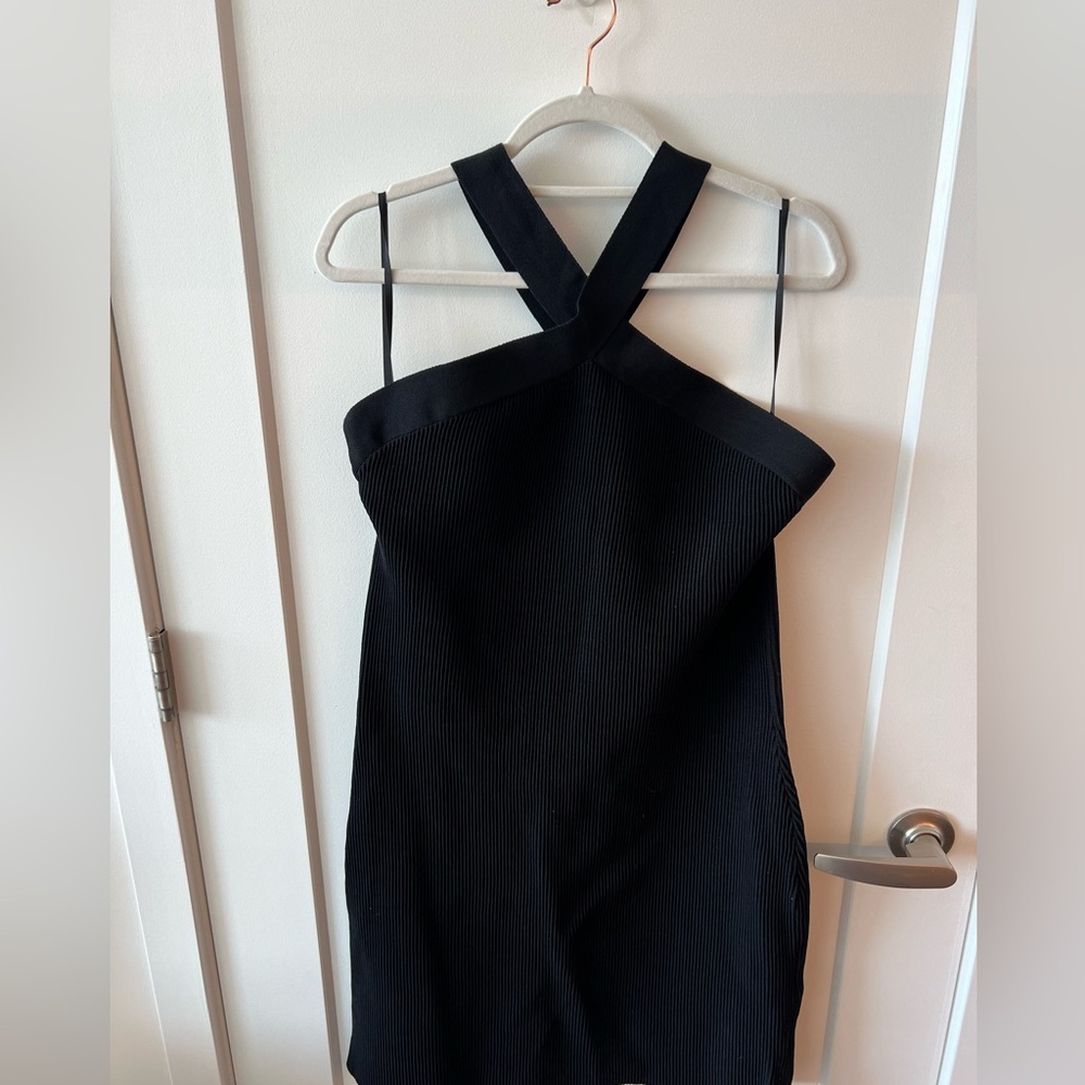 Aritzia Babaton Sculpt Knit Criss Cross Midi Dress